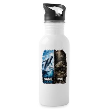 Same Ocean. Two Futures. – Buckelwal  - Trinkflasche mit integriertem Trinkhalm - Weiß - Rechts