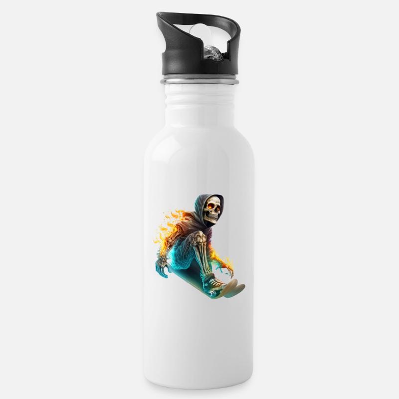 Ein brennendes Skelett das Skateboard fährt - Trinkflasche mit integriertem Trinkhalm - Weiß