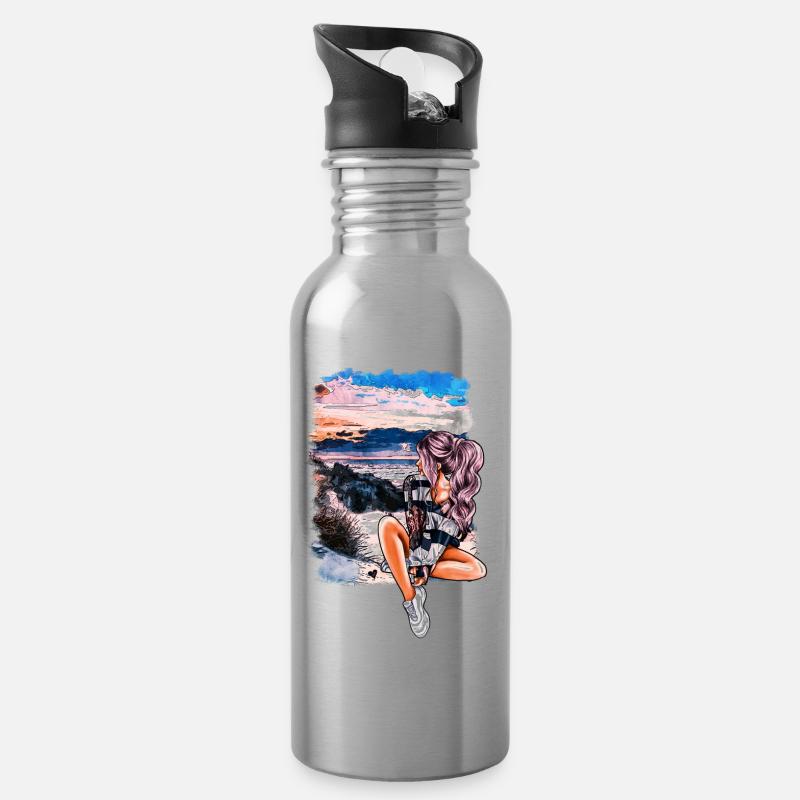 Mädchen am Strand Sommer Illustration - Trinkflasche mit integriertem Trinkhalm - Lightsilver