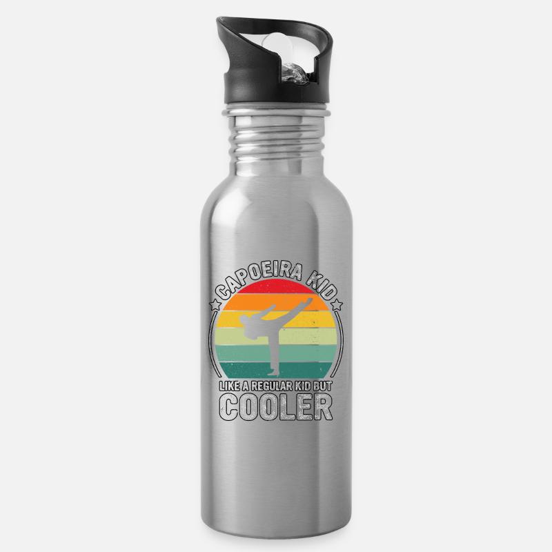 Capoeira wie ein normales Kind, aber cooler - Trinkflasche mit integriertem Trinkhalm - Lightsilver