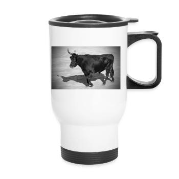 Taureau Camarguais photo en noir et blanc - Tasse isotherme avec poignée - blanc - Devant