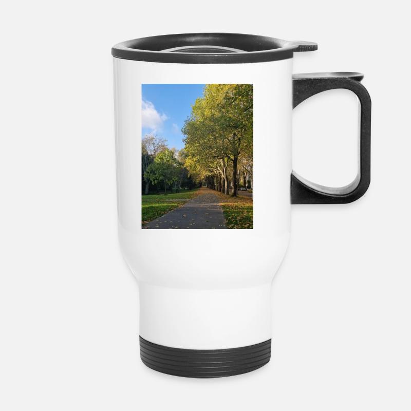 Chemin d’automne à travers Lauballee - Tasse isotherme avec poignée - blanc