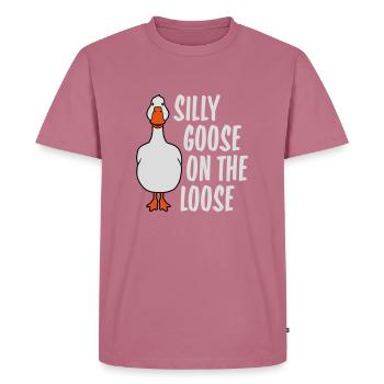 goose on the loose - Männer Premium Bio T-Shirt - Mauve - Vorne - Nico (187cm)