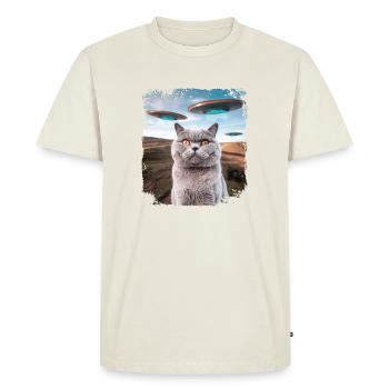Funny British Shorthair Cat selfie with Alien UFOs - Men's Premium Organic T-Shirt - off white - Front - Nico (187cm)