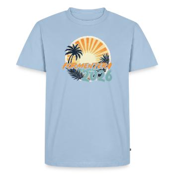 Formentera 2026 - T-shirt Premium bio Homme - bleu clair - Devant - Nico (187cm)