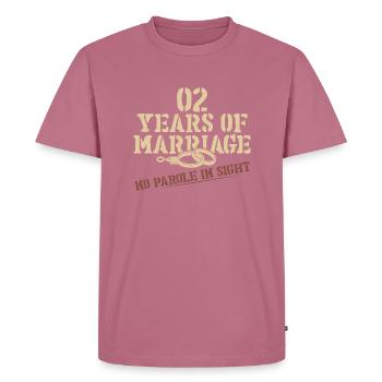 2 years without a false note - Men's Premium Organic T-Shirt - mauve - Front - Nico (187cm)