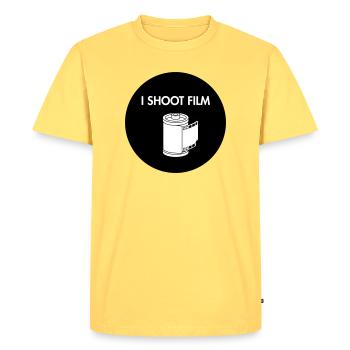 Je tourne du cinéma - T-shirt Premium bio Homme - jaune pastel - Devant - AI Model Male 185 dark (185cm)