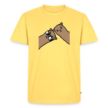 Deux Llamas Marron Alpaga Lunettes de Soleil Curious - T-shirt Premium bio Homme - jaune pastel - Devant - AI Model Male 185 dark (185cm)