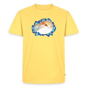 Nautilus Pompilius - Art marin rétro - T-shirt Premium bio Homme - jaune pastel - Devant - AI Model Male 185 dark (185cm)