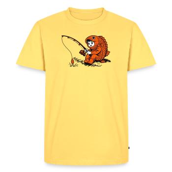 Garçon en costume de poisson pêcheant - T-shirt Premium bio Homme - jaune pastel - Devant - AI Model Male 185 dark (185cm)