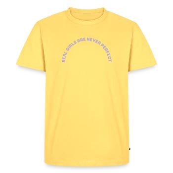 Les vraies filles ne sont jamais parfaites - T-shirt Premium bio Homme - jaune pastel - Devant - AI Model Male 185 dark (185cm)