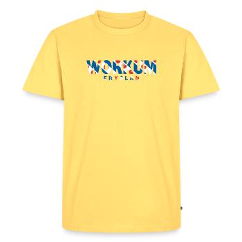 T-shirt, sweat à capuche, sac avec le drapeau de Workum Friesland Fryslan - T-shirt Premium bio Homme - jaune pastel - Devant - AI Model Male 185 dark (185cm)