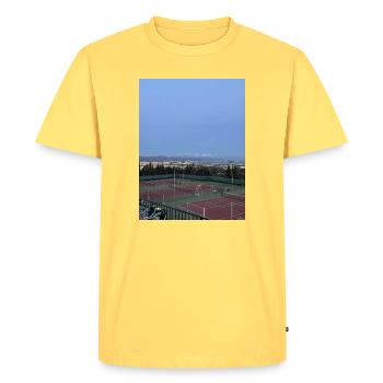Panorama tennis facility over the city - Men's Premium Organic T-Shirt - sky yellow - Front - AI Model Male 185 dark (185cm)