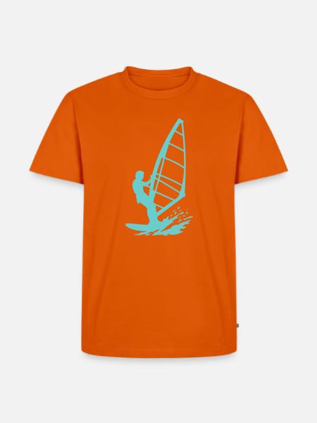 Windsurfer Silhouette im Meer - Männer Premium Bio T-Shirt - Orange
