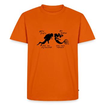 Mon papa est un plongeur Ma maman une sirène - T-shirt Premium bio Homme - orange  - Devant - Nico (187cm)