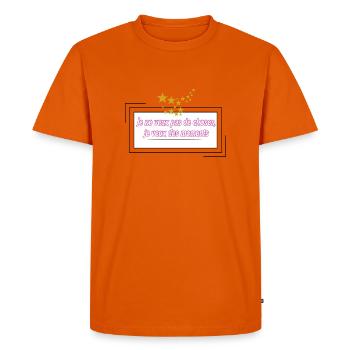 I don't want things but moments - Men's Premium Organic T-Shirt - orange  - Front - Nico (187cm)