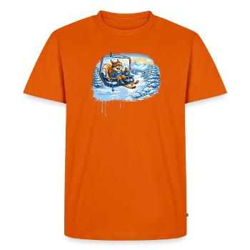 Funny squirrel in the ski lift – winter fun motif - Men's Premium Organic T-Shirt - orange  - Front - Nico (187cm)
