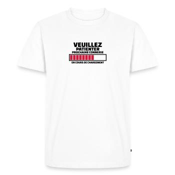 veuillez patienter prochaine connerie en cours - T-shirt Premium bio Homme - blanc - Devant - Nico (187cm)