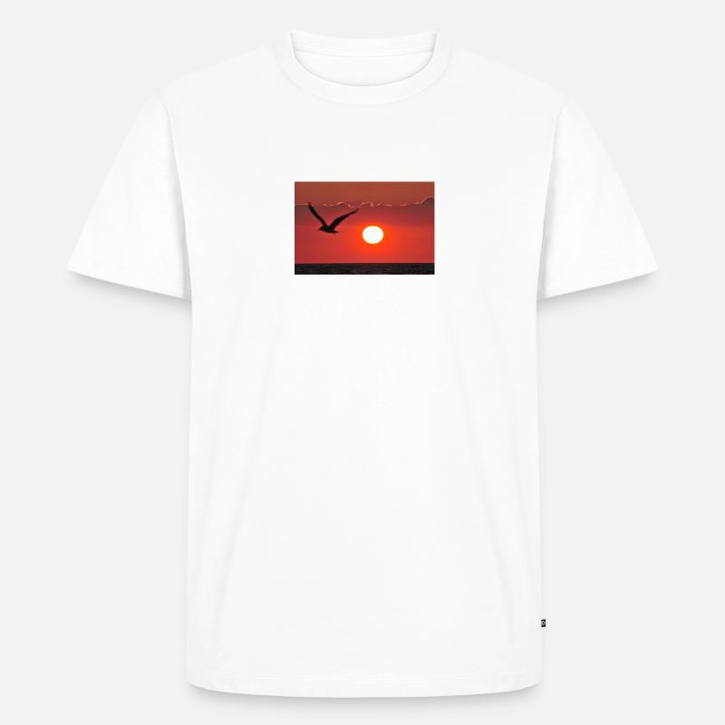 Abendrot mit Möwe - Männer Premium Bio T-Shirt - Weiß