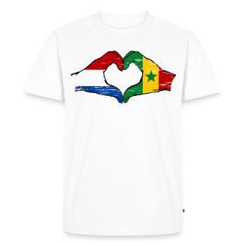 Drapeau Hollande Sénégal mains en forme de cœur utilisé - T-shirt Premium bio Homme - blanc - Devant - Nico (187cm)