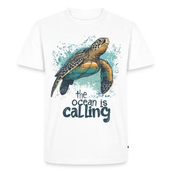 The Ocean Is Calling - Turtle Under Water - Men's Premium Organic T-Shirt - white - Front - Nico (187cm)