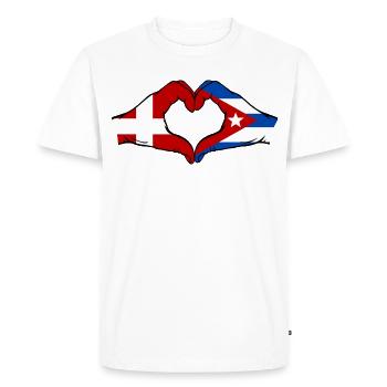 Danemark, Drapeau de Cuba, mains de cœur - T-shirt Premium bio Homme - blanc - Devant - Nico (187cm)