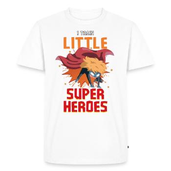 Une enseignante de maternelle élève des petits super-héros - T-shirt Premium bio Homme - blanc - Devant - Nico (187cm)