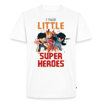 Une enseignante de maternelle élève des petits super-héros - T-shirt Premium bio Homme - blanc - Devant - Nico (187cm)
