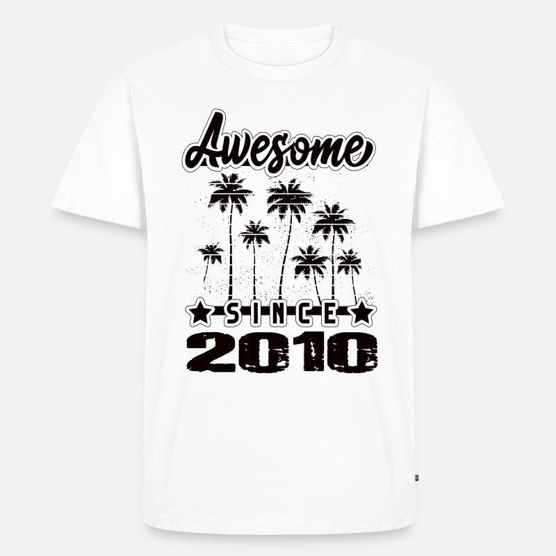Awesome Since 2010 - Männer Premium Bio T-Shirt - Weiß