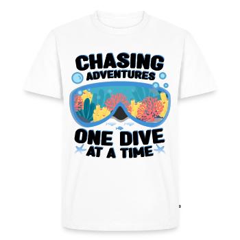 Diver - Men's Premium Organic T-Shirt - white - Front - Nico (187cm)