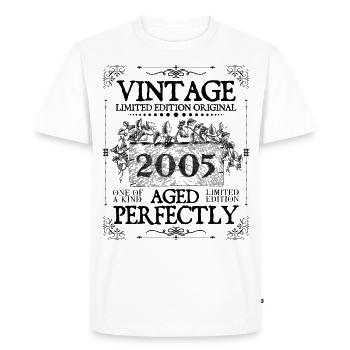 2005| Vintage Aged Perfectly since 2005 birthday - Men's Premium Organic T-Shirt - white - Front - Nico (187cm)