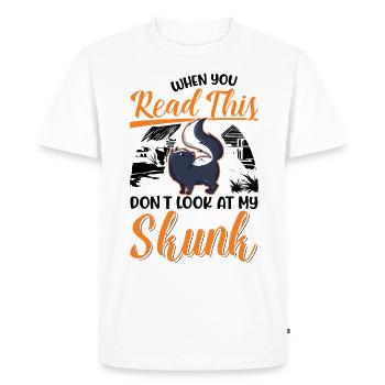 Skunk Lover - Men's Premium Organic T-Shirt - white - Front - Nico (187cm)