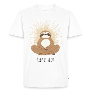 Keep It Slow – Relaxed Sloth Meditation-en - Men's Premium Organic T-Shirt - white - Front - Nico (187cm)
