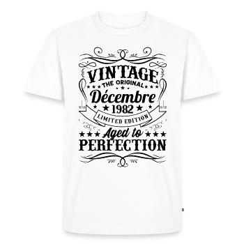 Vintage Flourish Cadeau Anniversaire Décembre 1982 - T-shirt Premium bio Homme - blanc - Devant - Nico (187cm)