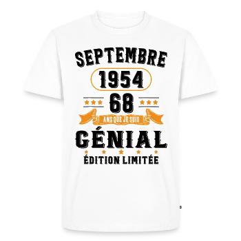 68 Ans Anniversaire Vintage Né(e) Septembre 1954 - T-shirt Premium bio Homme - blanc - Devant - Nico (187cm)