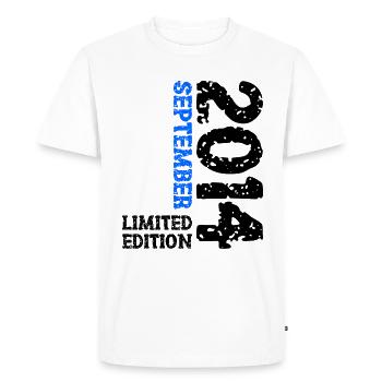 2014 Septembre Edition Limitée Décoration du 9ème anniversaire - T-shirt Premium bio Homme - blanc - Devant - Nico (187cm)