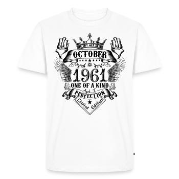 Anniversaire 1961 Octobre 1961 né en Octobre - T-shirt Premium bio Homme - blanc - Devant - Nico (187cm)