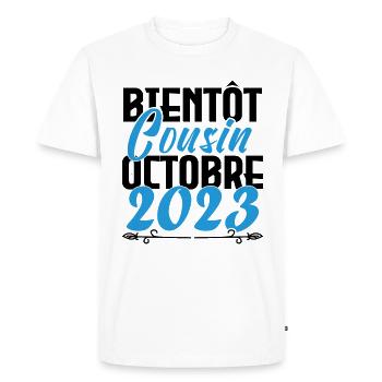 Annonce grossesse. bientôt Cousin Octobre 2023. - T-shirt Premium bio Homme - blanc - Devant - Nico (187cm)
