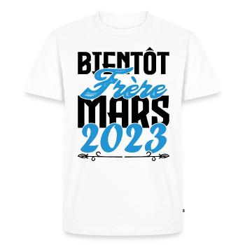 Cadeau Annonce grossesse. bientôt Frère Mars 2023. - T-shirt Premium bio Homme - blanc - Devant - Nico (187cm)