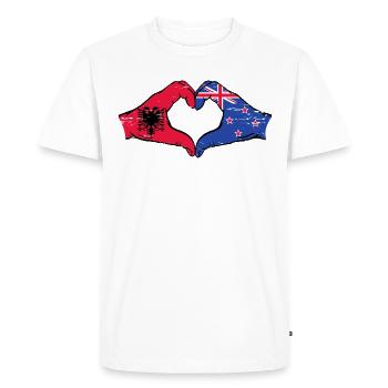 Albanie Nouvelle-Zélande drapeau mains coeur utilisé - T-shirt Premium bio Homme - blanc - Devant - Nico (187cm)