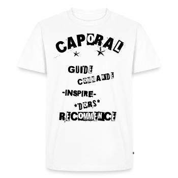 T-shirt de motivation « Caporal Guide Commande » - T-shirt Premium bio Homme - blanc - Devant - Nico (187cm)
