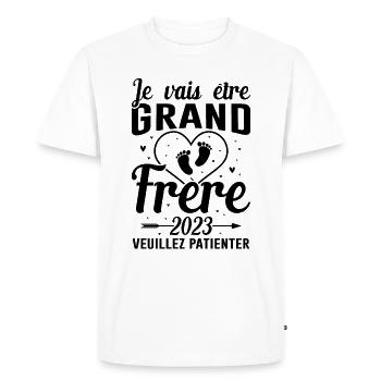 Je Vais Être Grand Frère 2023 - T-shirt Premium bio Homme - blanc - Devant - Nico (187cm)