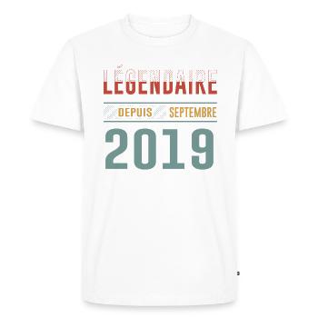Légendaire Depuis Septembre 2019 Anniversaire - T-shirt Premium bio Homme - blanc - Devant - Nico (187cm)