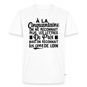 t-shirt anniversaire 50 ans cadeau humour - T-shirt Premium bio Homme - blanc - Devant - Nico (187cm)