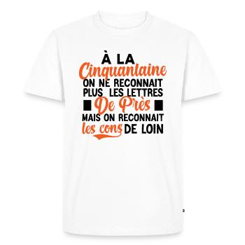 t-shirt anniversaire 50 ans cadeau humour - T-shirt Premium bio Homme - blanc - Devant - Nico (187cm)