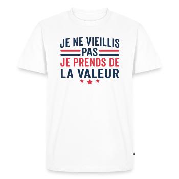 Je ne vieillis pas je prends de la valeur - T-shirt Premium bio Homme - blanc - Devant - Nico (187cm)