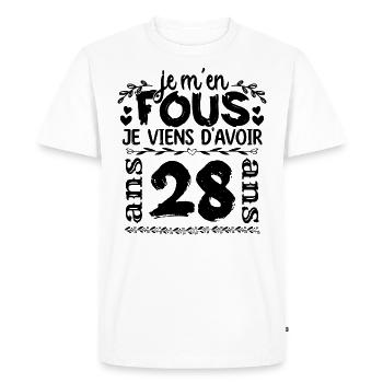 J’ai 28 ans | Je m'en fous j'ai 28 ans - T-shirt Premium bio Homme - blanc - Devant - Nico (187cm)
