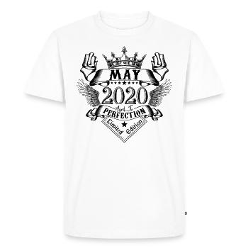 Vintage May 2020 May 2020 born in May - Men's Premium Organic T-Shirt - white - Front - Nico (187cm)