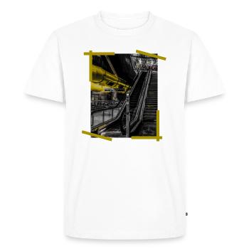 Train Station Poster - Men's Premium Organic T-Shirt - white - Front - Nico (187cm)