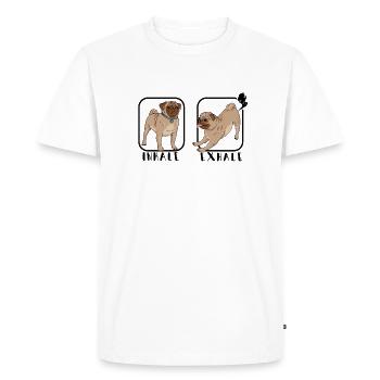 Inhale Exhale - amoureux des carlins - T-shirt Premium bio Homme - blanc - Devant - Nico (187cm)